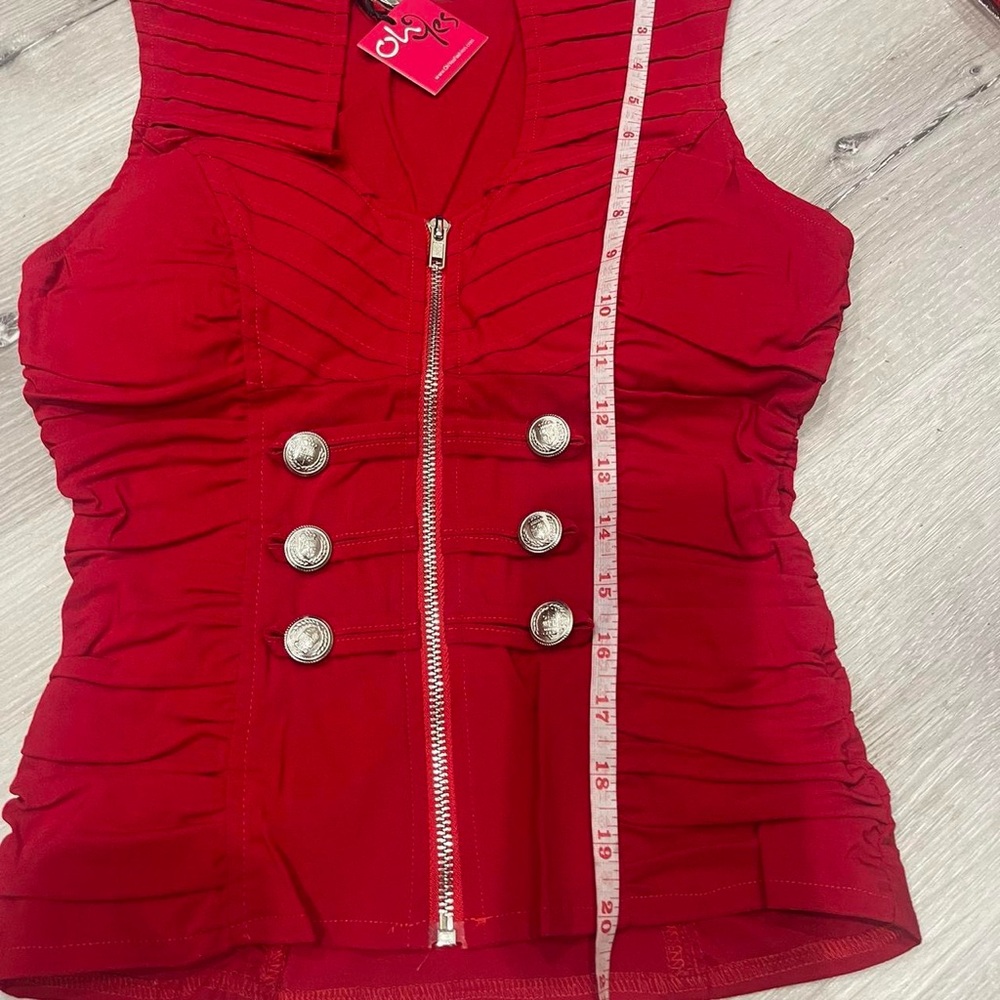 Oh Yes Red Zip-Up Ruched Top 🔥 - Picture 5 of 9
